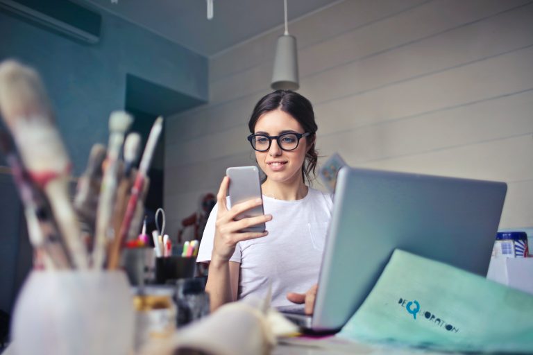 Womenwithmobile
